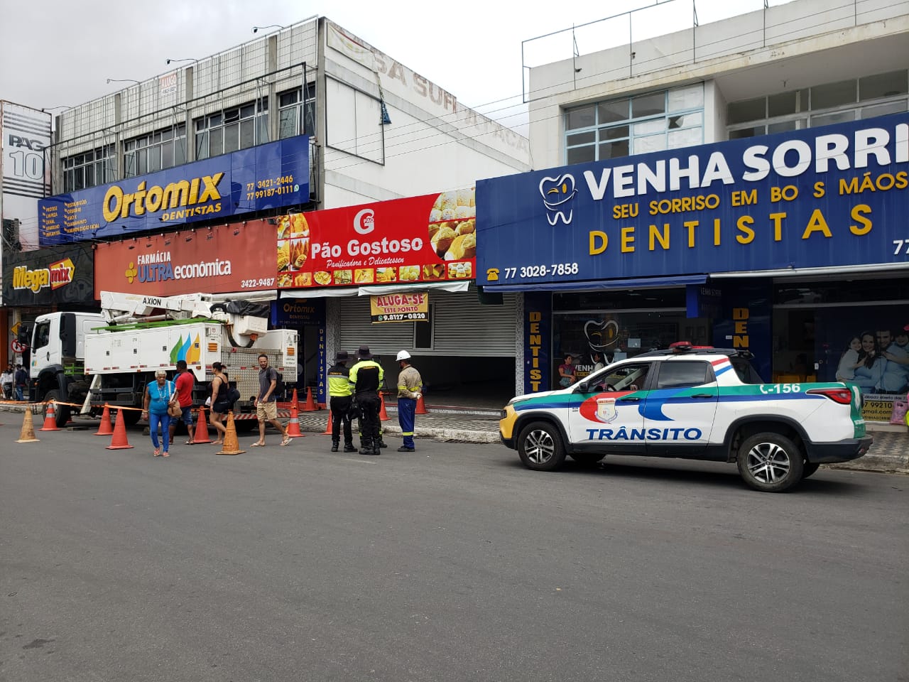 URGENTE: Homem � eletrocutado em pleno Centro de Conquista