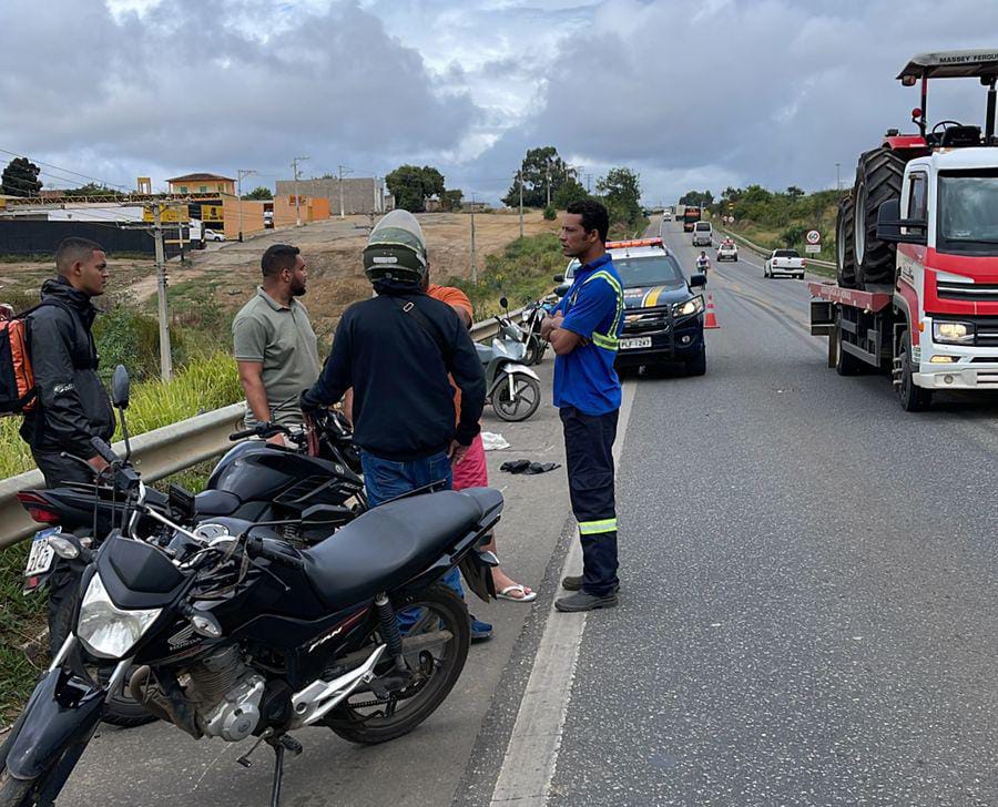 CONQUISTA: Batida deixa moto uber ferido