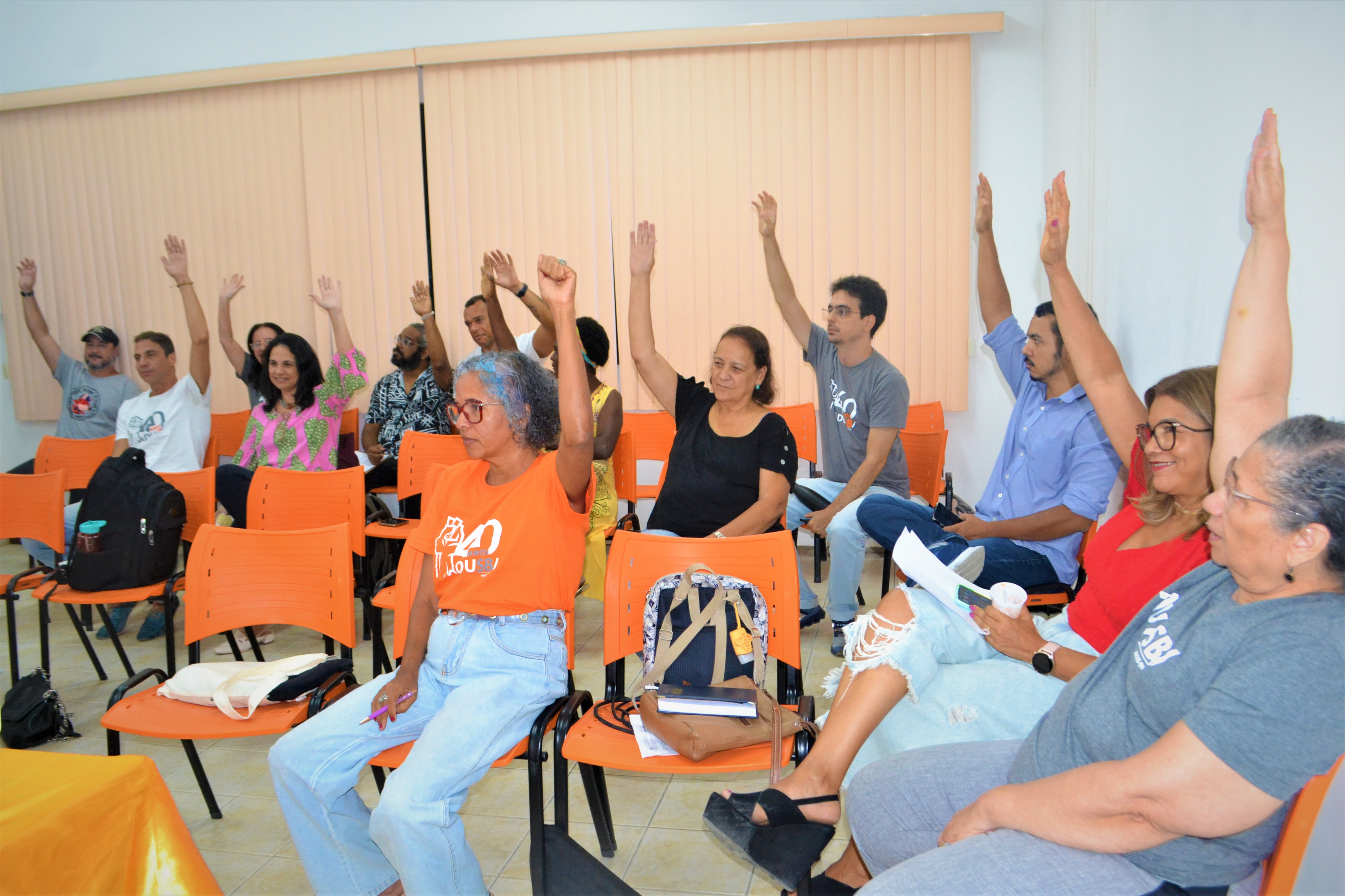 Professores da UESB aprovam paralisa��o de atividades