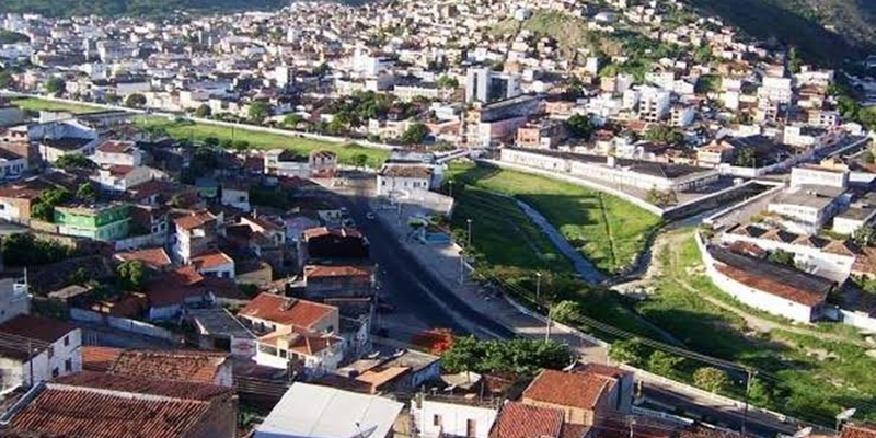 Mais de 10 tremores de terra s�o registrados em cidade baiana; [SAIBA ONDE]